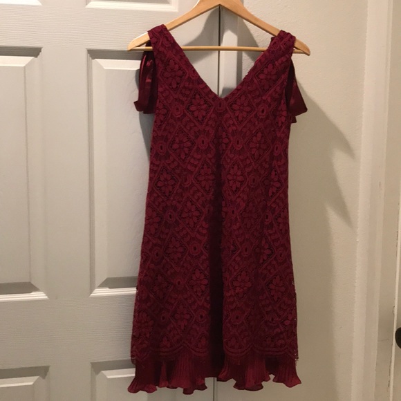 Elegant Cranberry Nanette Lepore Dress. - Picture 2 of 4